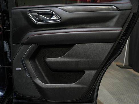 Used 2022 Chevrolet Tahoe RST w/ Luxury Package AWD/4WD image 23