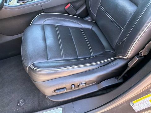 Used 2019 GMC Acadia Denali AWD/4WD image 18