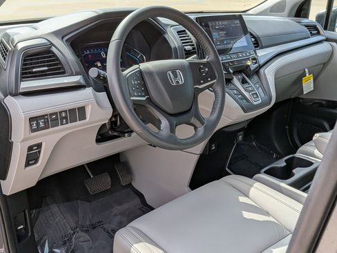 Used 2024 Honda Odyssey EX-L image 10