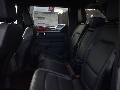 New 2025 Ford Bronco Outer Banks image 41