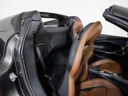 Used 2023 Ferrari 296 GTS RWD image 42