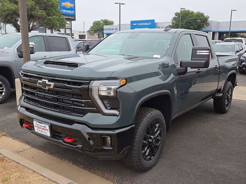 New 2026 Chevrolet Silverado 2500 LT w/ Trail Boss Package AWD/4WD image 1
