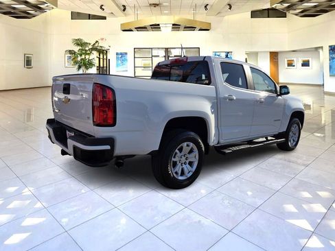 Used 2017 Chevrolet Colorado LT w/ LT Convenience Package image 5
