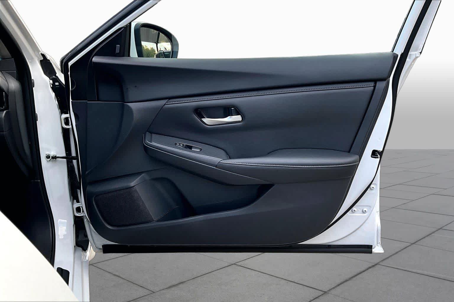 Used 2025 Nissan Sentra SV w/ All-Weather Package FWD image 21