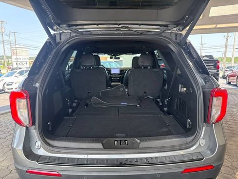 Used 2023 Ford Explorer ST-Line w/ Class IV Trailer Tow Package AWD/4WD image 8