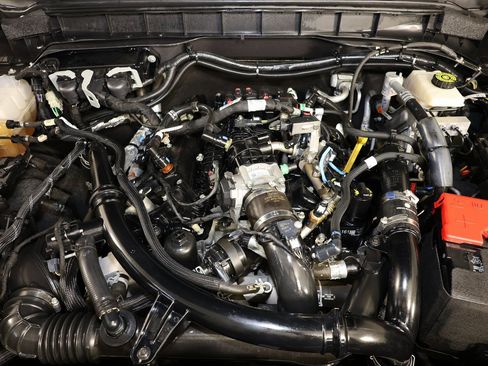 Used 2022 Ford Bronco Wildtrak image 35