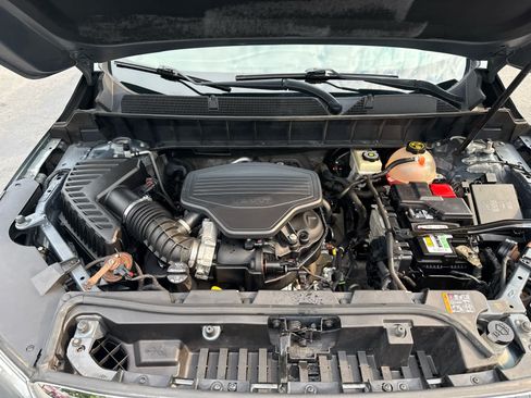 Used 2018 GMC Acadia Denali FWD image 19
