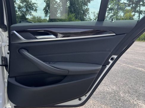 Used 2020 BMW 530i RWD image 18