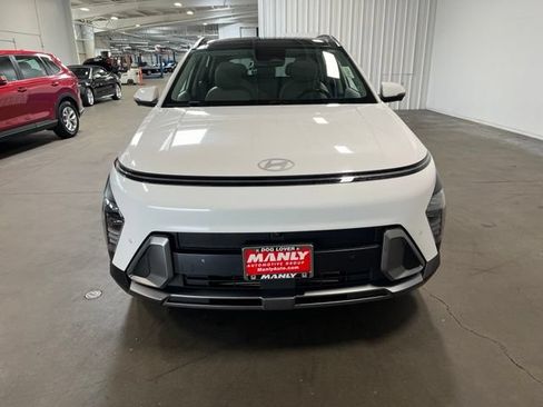 Used 2024 Hyundai Kona Limited FWD image 8
