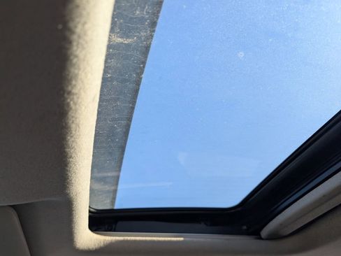 Used 2015 Honda Fit EX image 20