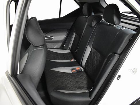 Used 2020 Nissan Kicks SV image 25