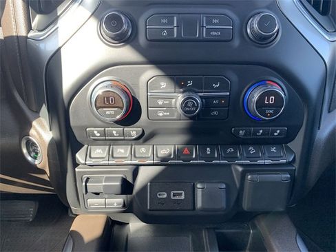 Certified 2019 Chevrolet Silverado 1500 LTZ w/ LTZ Premium Package image 18