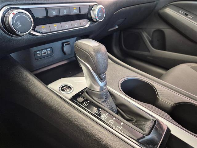 Used 2025 Nissan Altima 2.5 SV FWD image 17