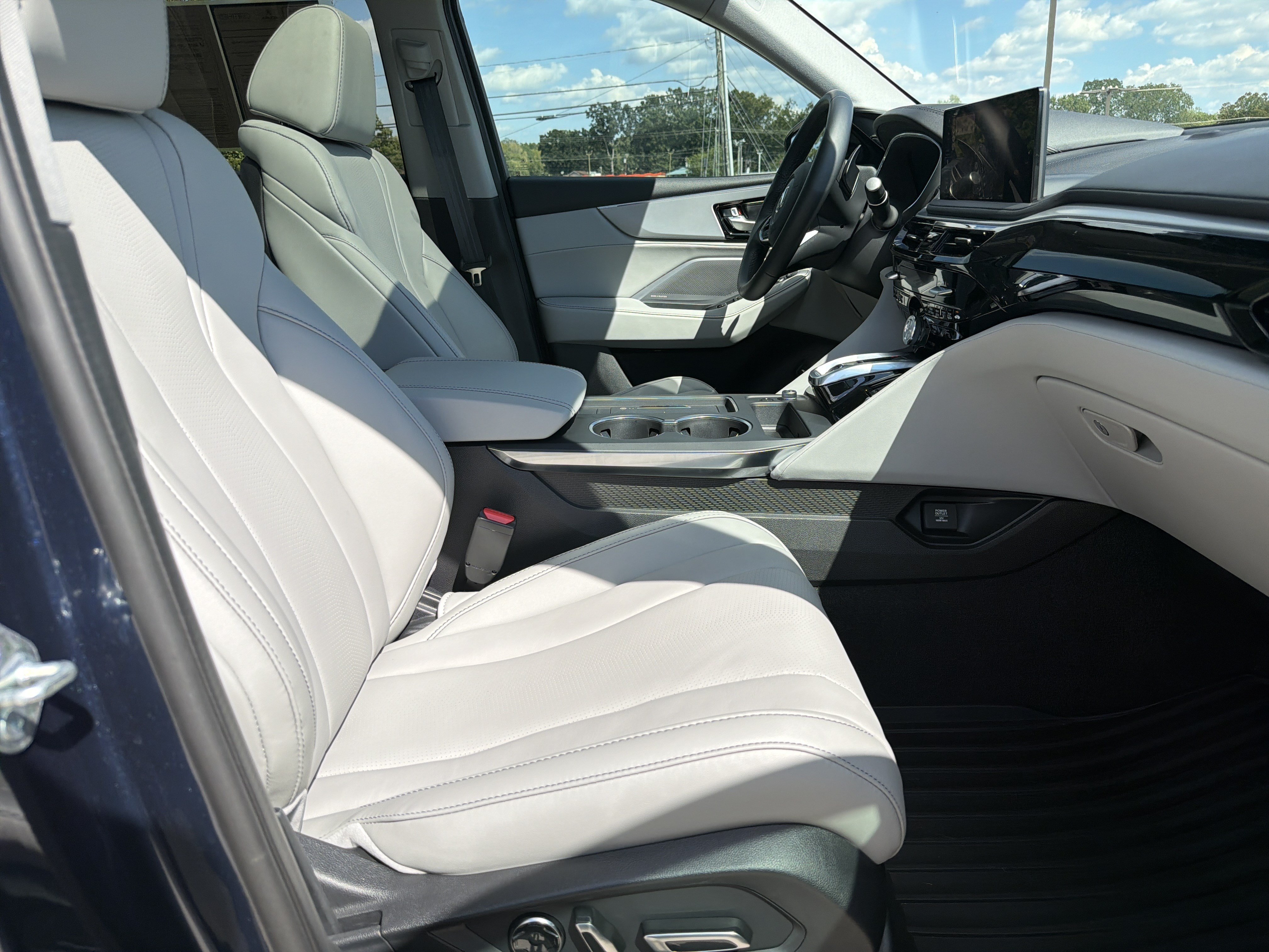 Certified 2026 Acura MDX w/ Technology Package AWD/4WD image 34