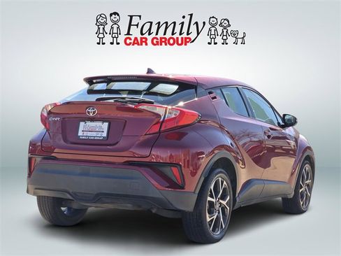 Used 2018 Toyota C-HR XLE image 4