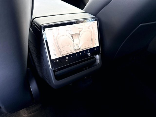 Used 2026 Tesla Model Y 2WD image 24