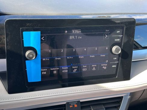 New 2026 Volkswagen Taos SE image 24