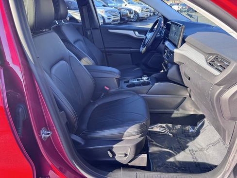 Used 2025 Ford Escape SE w/ PHEV Premium Package image 26