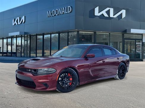 Used 2019 Dodge Charger Scat Pack w/ Dynamics Package image 1