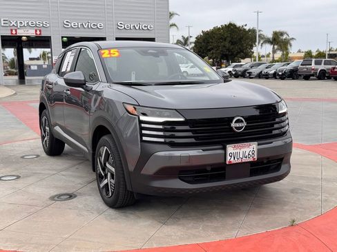 Certified 2025 Nissan Kicks SV w/ Illumination Package FWD image 2
