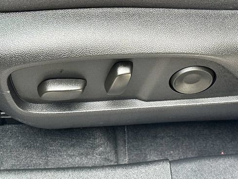 Used 2026 Chevrolet Equinox ACTIV w/ Convenience Package III AWD/4WD image 39