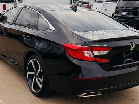 Used 2020 Honda Accord Sport image 4