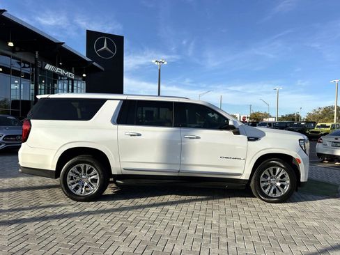 Used 2021 GMC Yukon XL Denali image 5