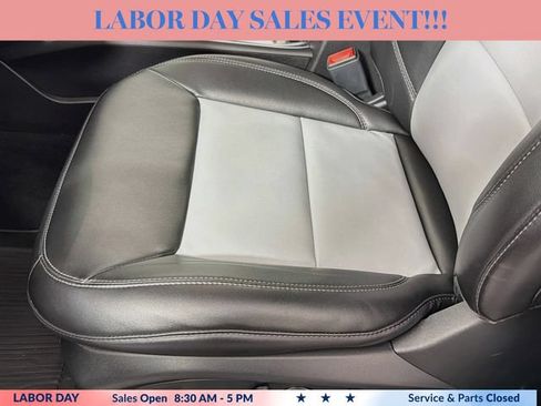 Used 2023 Ford Explorer XLT w/ Equipment Group 202A AWD/4WD image 19