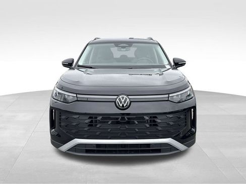New 2026 Volkswagen Tiguan S FWD image 8
