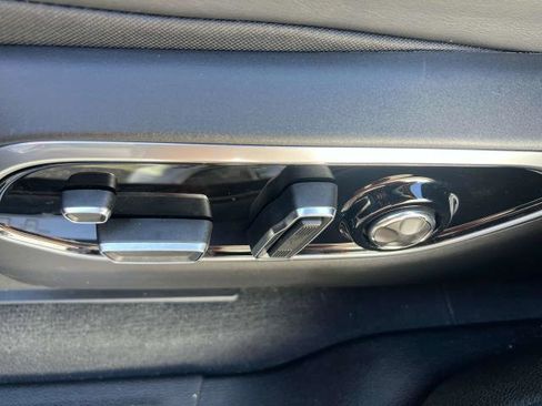 Used 2022 Jeep Grand Cherokee Summit AWD/4WD image 18