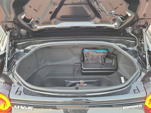 New 2025 MAZDA MX-5 Miata RF Grand Touring image 15