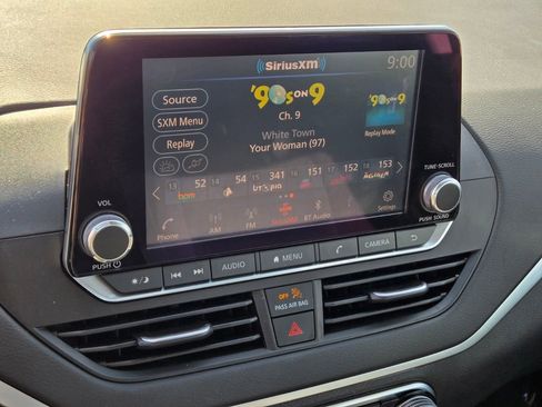 Used 2022 Nissan Altima 2.5 SV FWD image 20
