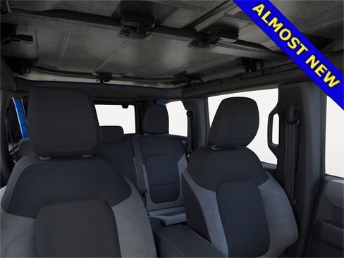 Used 2025 Ford Bronco Base image 13
