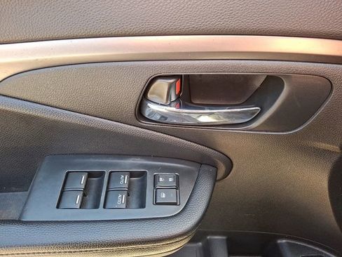 Used 2022 Honda Pilot Sport image 13