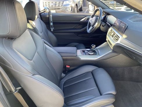 Used 2023 BMW M440i Convertible w/ Premium Package image 11