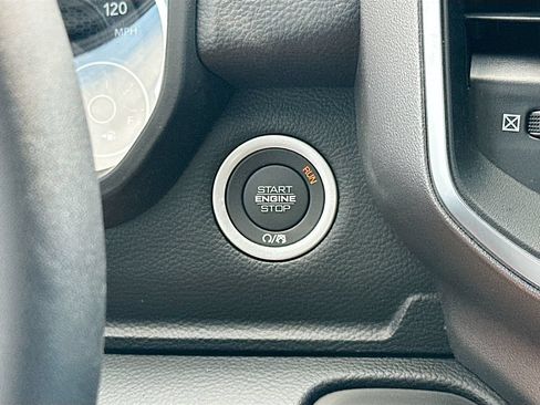 New 2026 RAM 1500 Big Horn AWD/4WD image 18