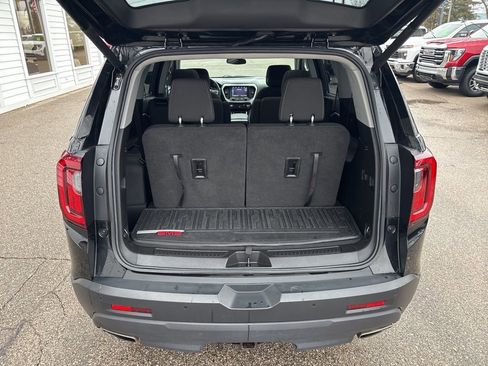 Certified 2023 GMC Acadia SLE w/ Driver Convenience Package image 10