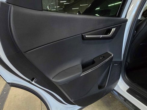 Used 2024 Kia EV6 Wind image 15