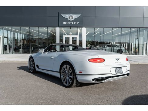 Used 2024 Bentley Continental GT Speed image 3