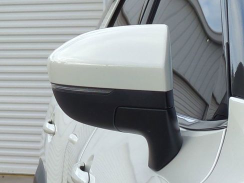 Certified 2022 Nissan Pathfinder SV image 12