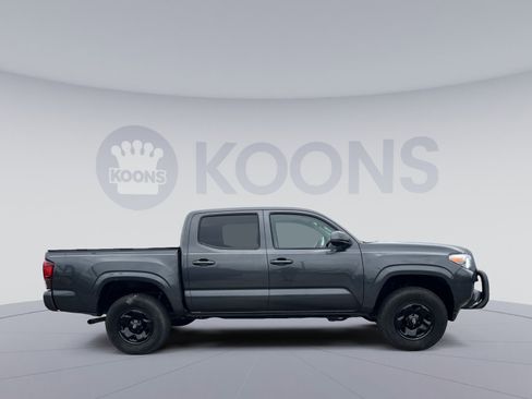 Used 2020 Toyota Tacoma SR AWD/4WD image 17