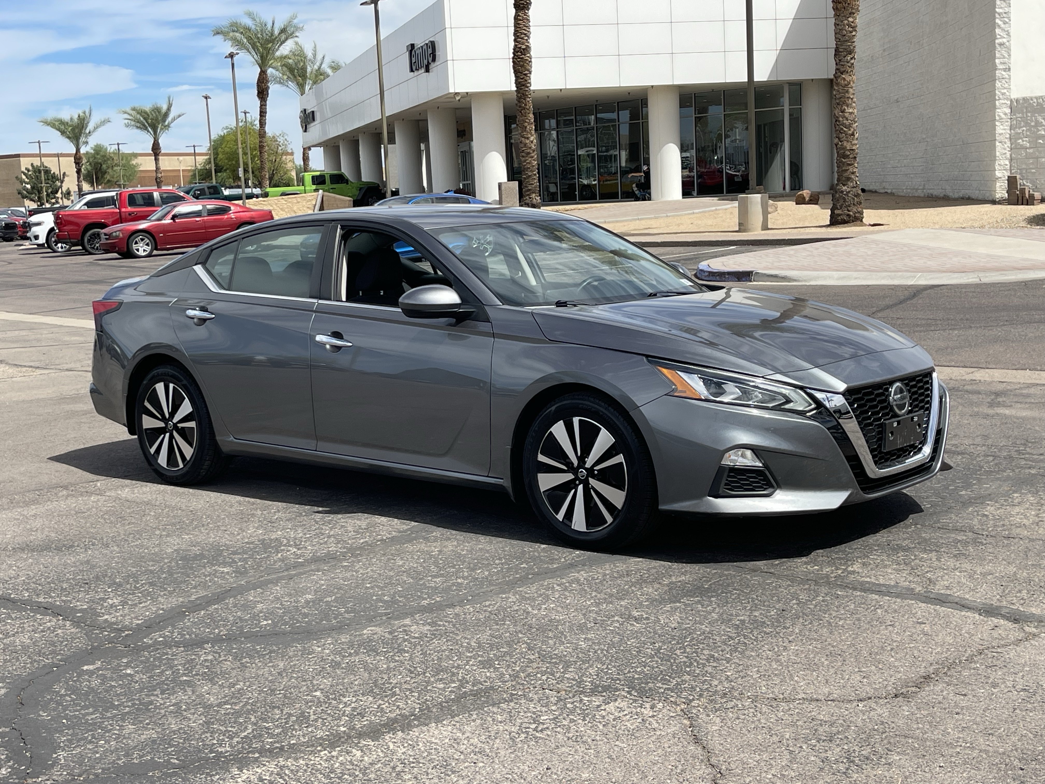 Used 2022 Nissan Altima 2.5 SV FWD image 7