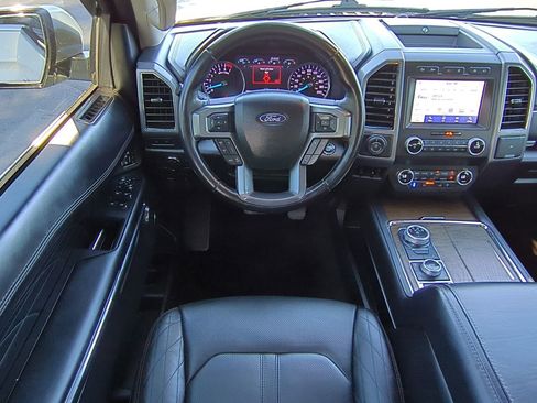 Certified 2021 Ford Expedition Platinum image 16