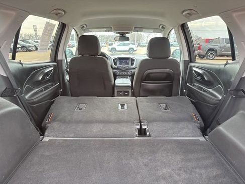 Used 2023 GMC Terrain SLE w/ Driver Convenience Package image 40