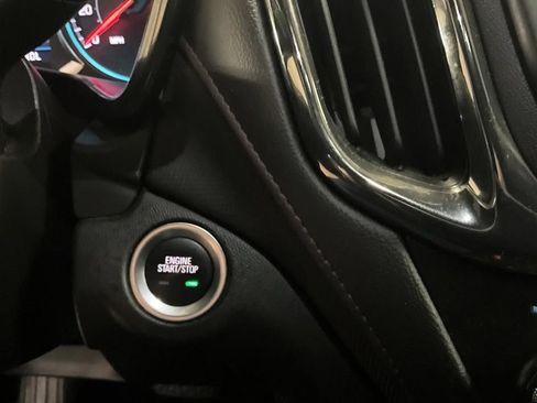 Used 2023 Chevrolet Equinox RS image 23