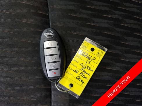 Used 2019 Nissan Rogue SV w/ Premium Package image 30