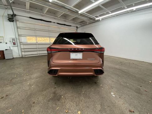 Used 2023 Lexus RX 500h F Sport image 5