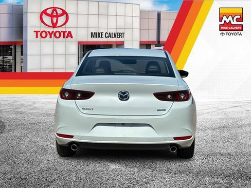 Used 2024 MAZDA MAZDA3 s FWD image 4