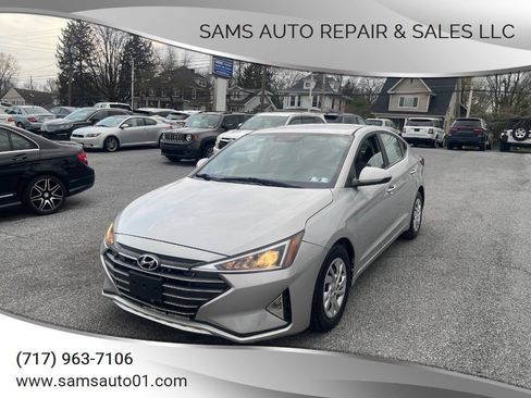 Used 2019 Hyundai Elantra SE FWD image 1