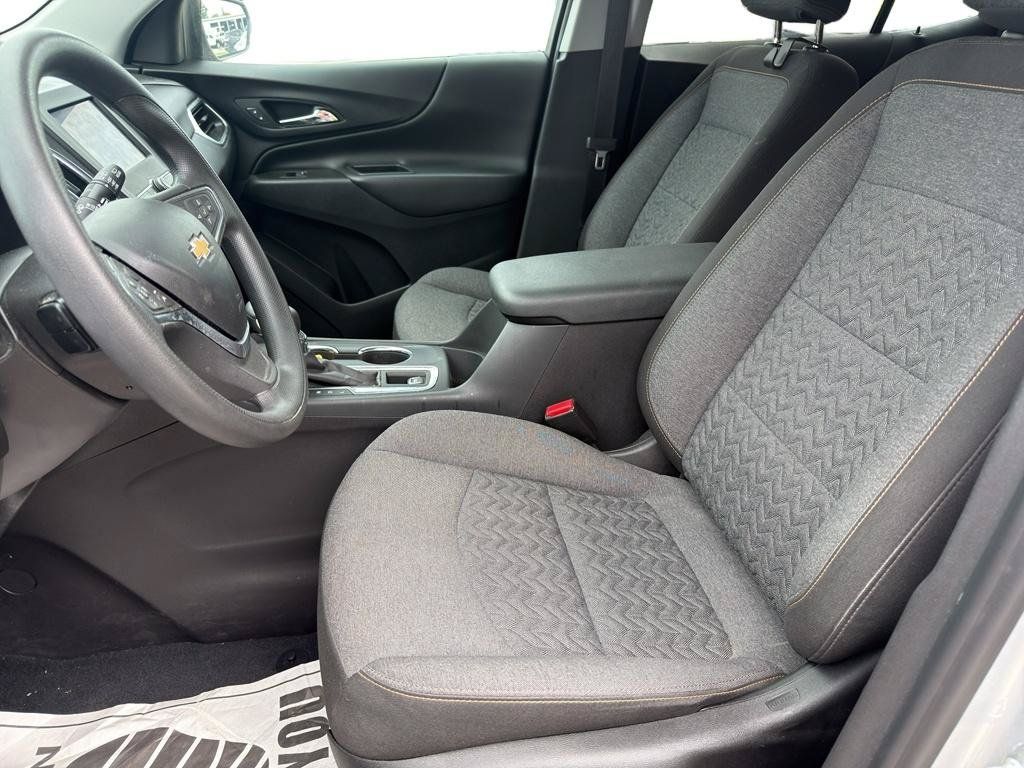 Used 2022 Chevrolet Equinox LT FWD image 6